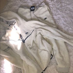 Sherpa Sweatsuit Nike